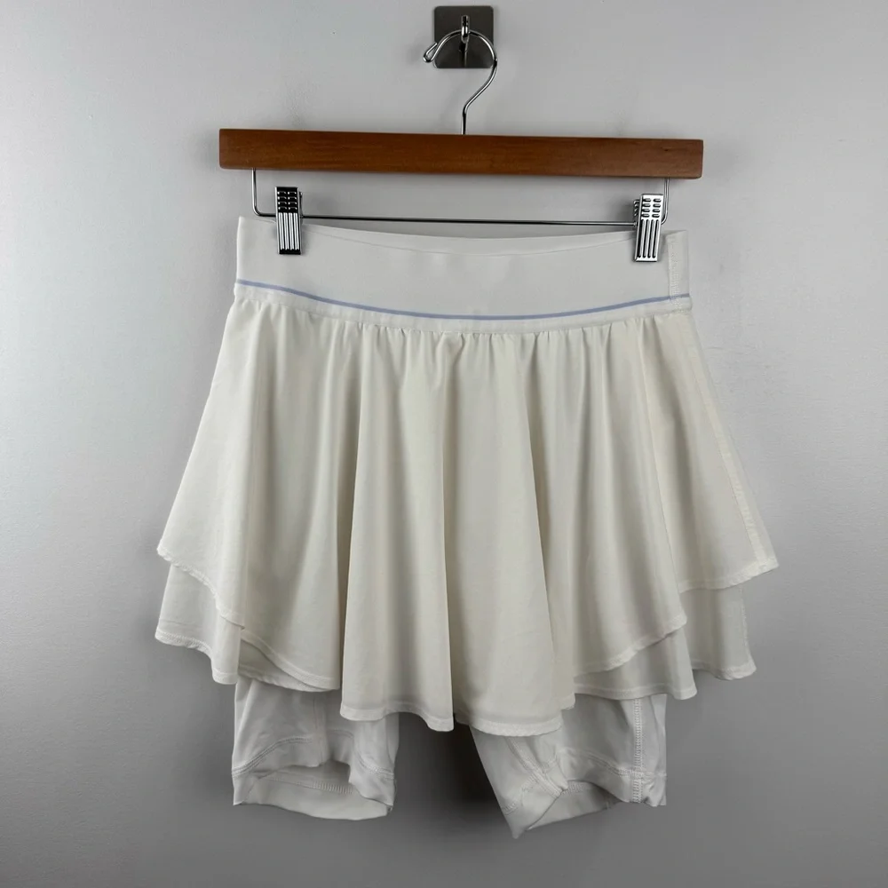 Lululemon Women Court Rival Long HR White Skirt‎ Size 6
